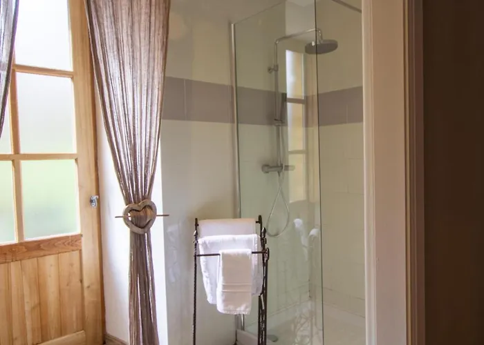 Vakantiehuis Maison Confortable Avec Balcon Au Coeur De Cadouin, Proche De Dordogne Et Grands Sites Touristiques - Fr-1-616-196